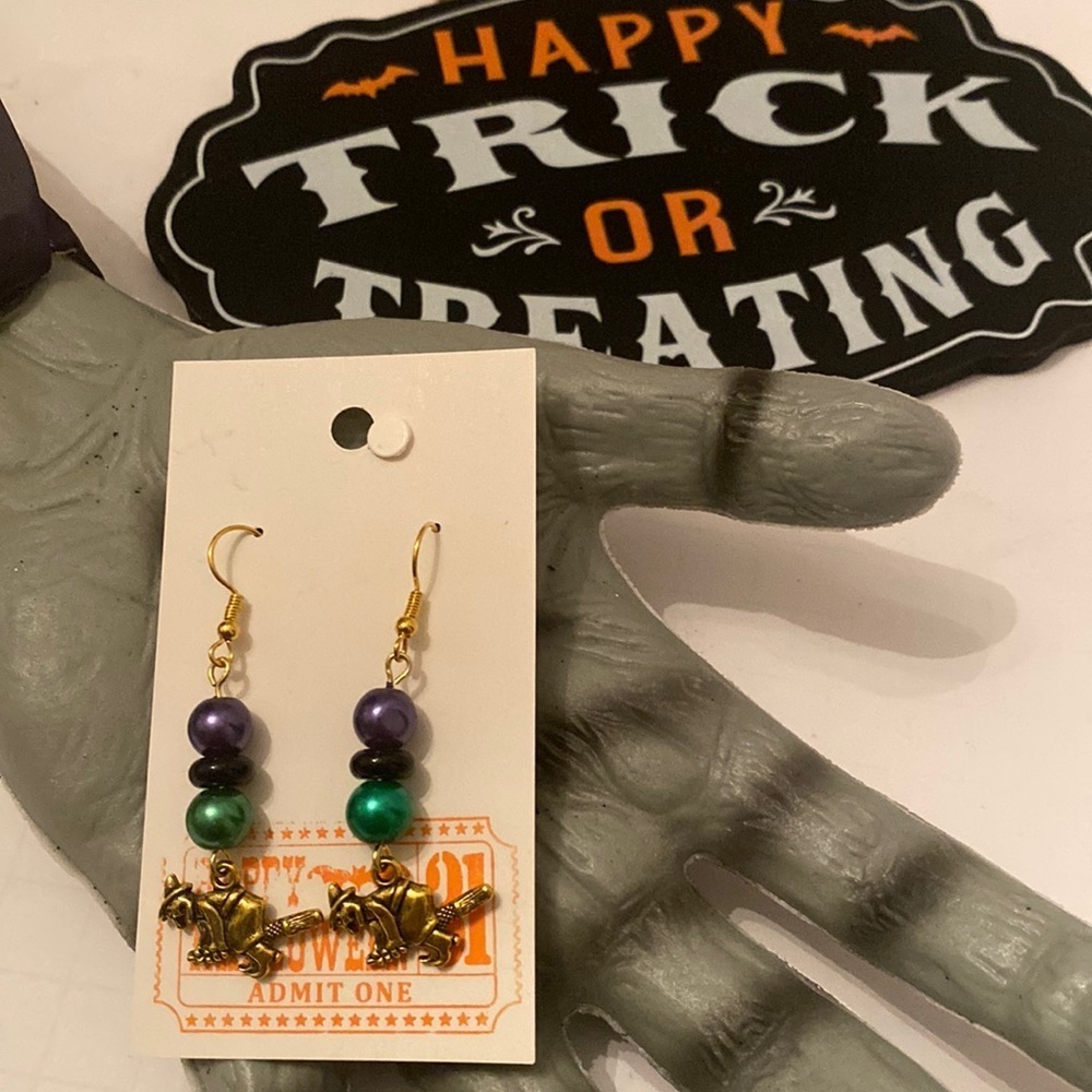 Halloween beaded earrings with charm - Handmade